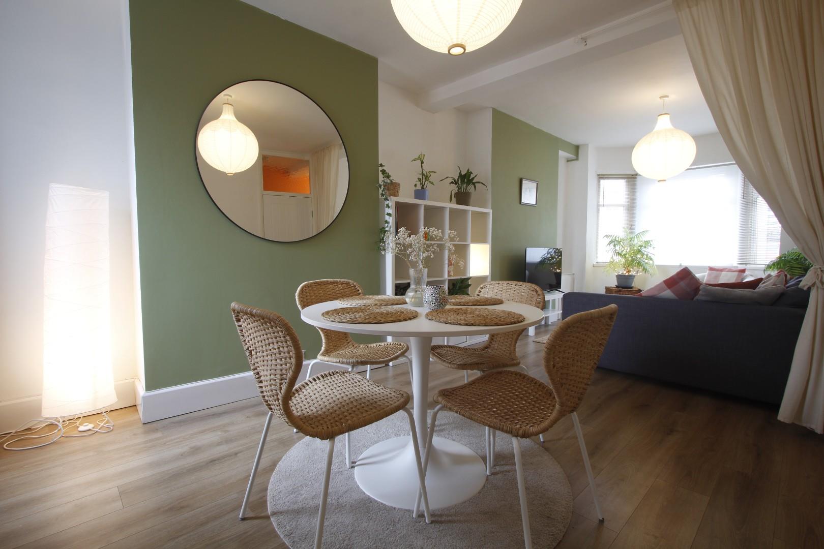 Kingsland Terrace, Pontypridd, CF37 1RX